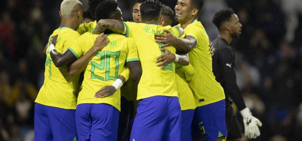 Hoje tem jogo do Brasil!! O que abre, o que fecha? Até que horas